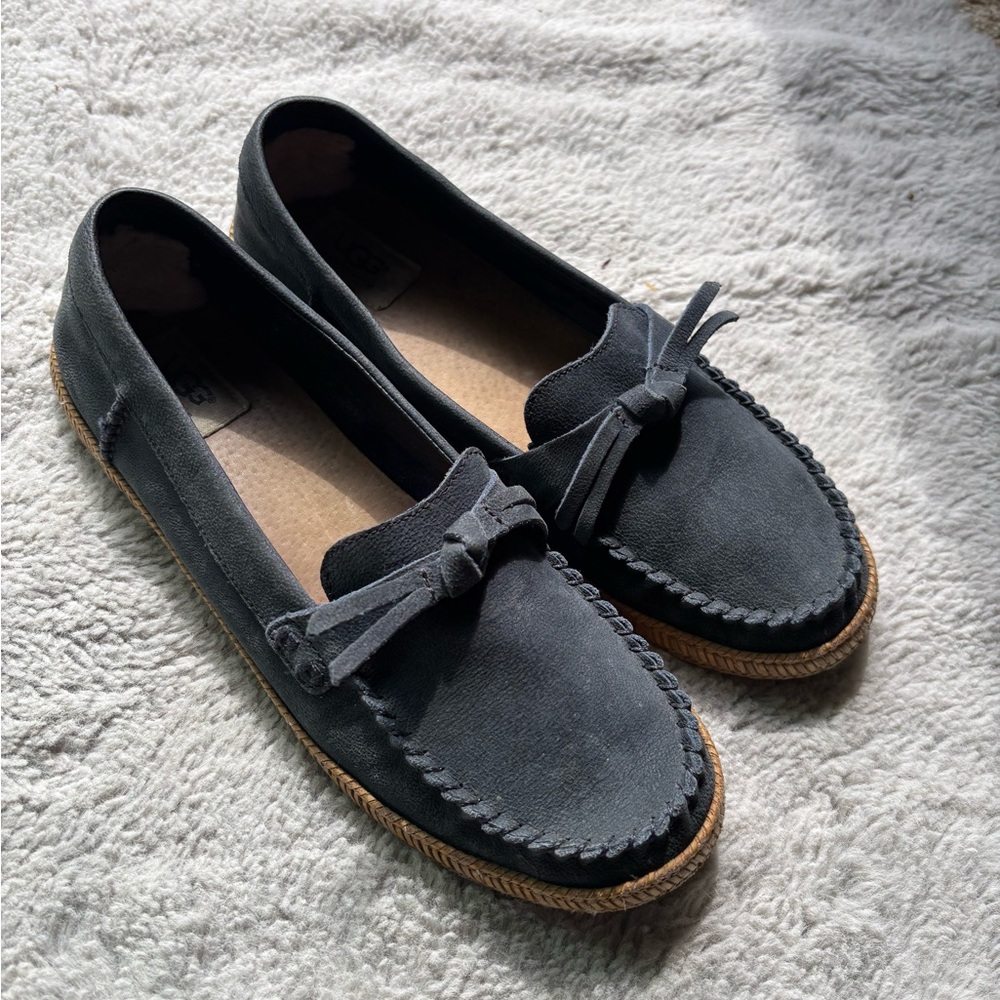 UGG Loafers with Bow Accent | Size 9.5